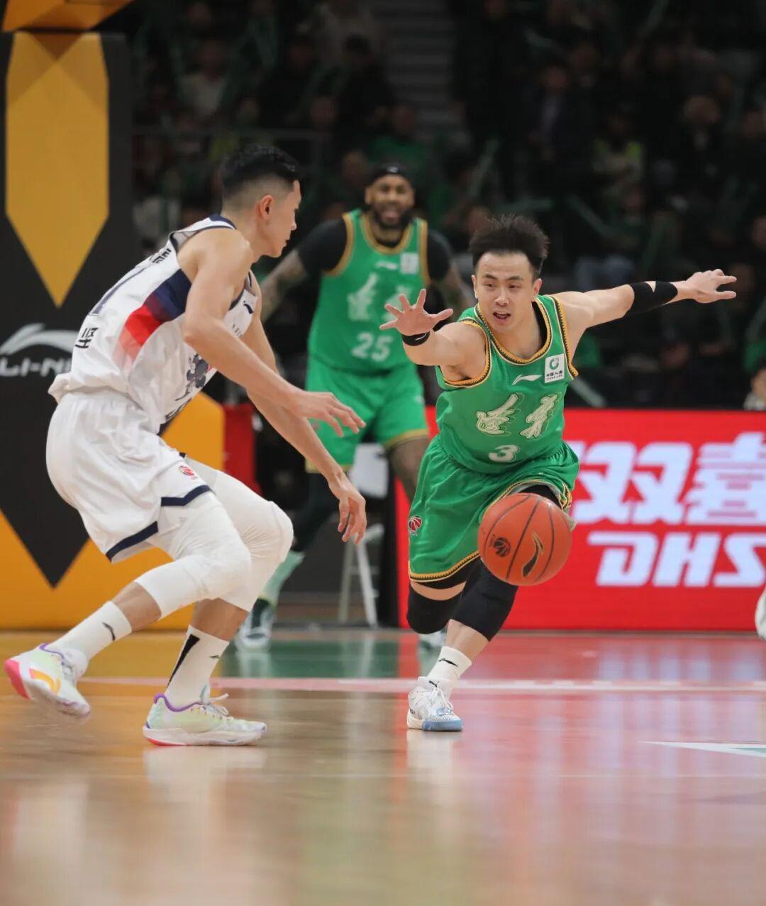 爱游戏娱乐-辽宁男篮主场惜败山东